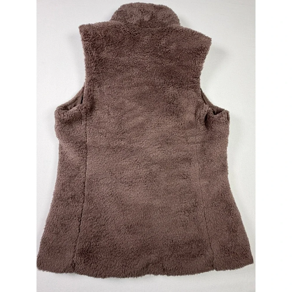 Patagonia Los Gatos Fleece Vest Hiking Minimalist Earthy Layering Gorpcore Fall